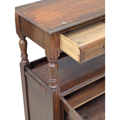 893 - A late 19th century walnut buffet table with drawer and 2 door cupboard. Circa 1880-1900. 100 x 41 x... 