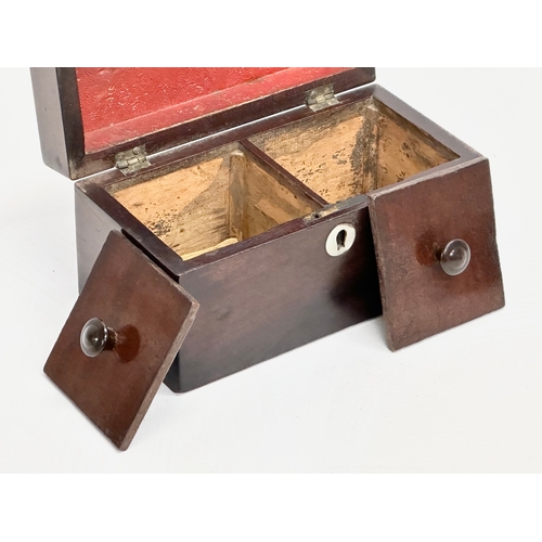 403 - A 19th Century, Early Victorian mahogany tea caddy. 19x9.5x10.5cm