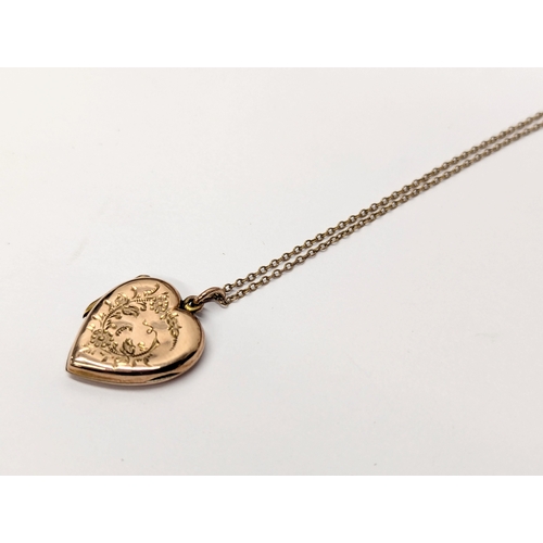 667 - A 9ct gold locket. Total 3g