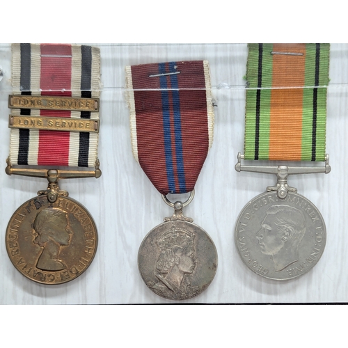 567 - A collection of vintage military medals, including First World War George V silver medal. World War ... 