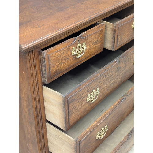 830 - A Late 19th Century Victorian oak chest of drawers. Circa 1890-1900. 105.5x50x100cm