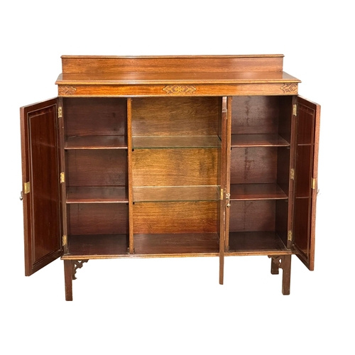 858 - An Early 20th Century Georgian style mahogany, gallery back display cabinet. 122x39x123cm. 3