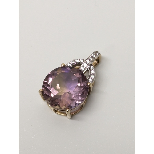 682 - 9ct gold, diamond & amethyst ring with matching pendant. 5.6 grams total. UK size Q.