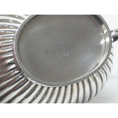 590C - London silver sugar bowl & milk jug, Goldsmiths & Silversmiths Company Ltd 1901. 302 grams