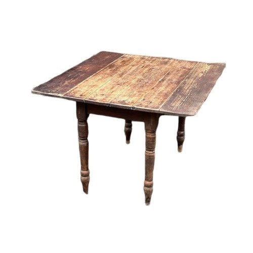 424 - A Victorian farmhouse kitchen drop leaf dining table. Open 108x122x76cm. Closed 68x122x76cm