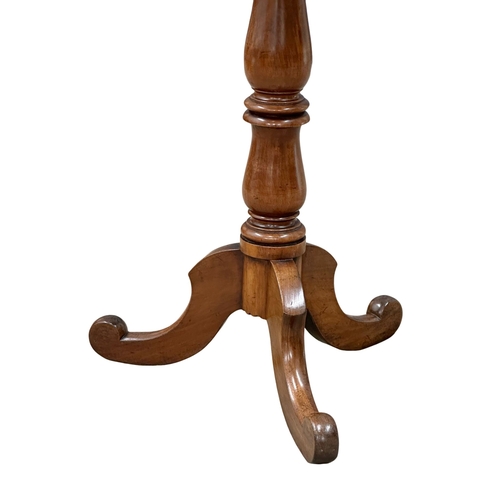 836 - A 19th Century Victorian mahogany pedestal table. 50x73cm. 2