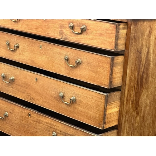 709 - A large Early 19th Century George III mahogany tallboy chest of drawers. Circa 1800. 117x60x156.5cm