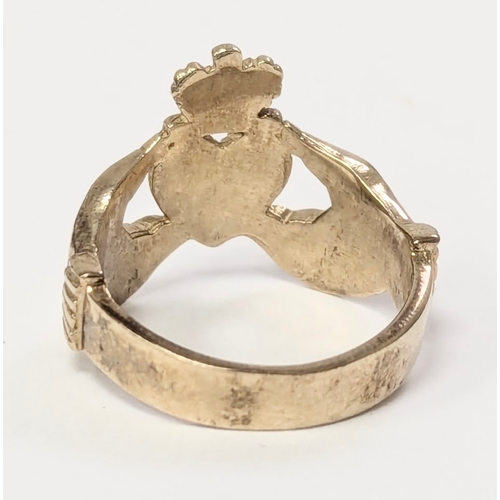 36 - 9ct Gold Claddagh Ring.