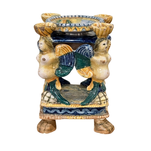 114 - Ariano Irpino, Late 16/Early 17th Century. An Italian Majolica Salt Cellar. 11.5x11.5x16.5cm.