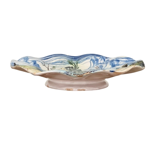 173 - Cantagalli, C.1890. An Italian Majolica Footed Dish. Late 19th Century. 22x4.2cm.