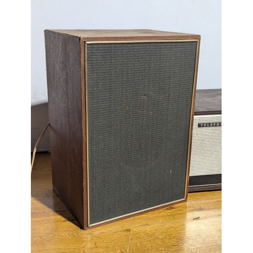 43 - Telefunken Gavotte 1691 radio with speakers