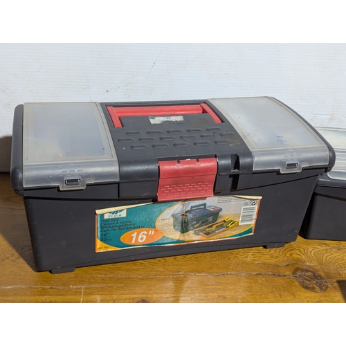 231 - Quantity of tools including 2 tool boxes, electric sander, Everest spanners set, drill bits etc