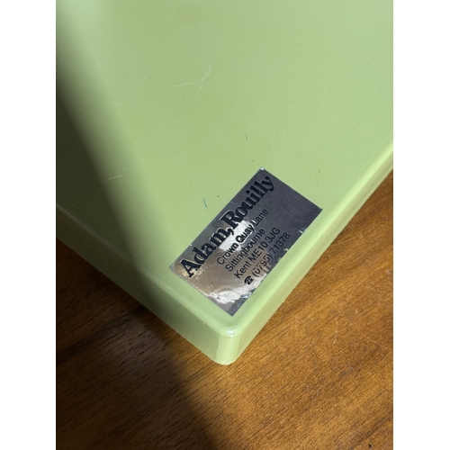 238 - Adam Rouilly Medical Plastics Lab. 18x18x33cm.