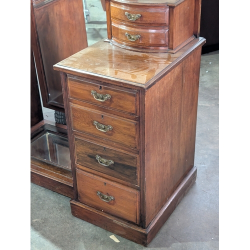 25 - A large late Victorian walnut pedestal dressing table, 153cm X 59cm X 197cm