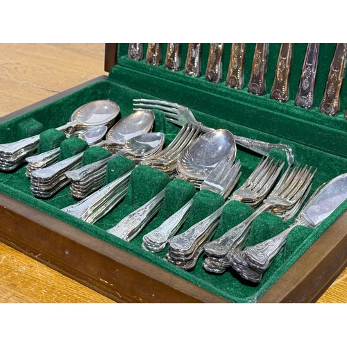 245 - A George Butler silver plated canteen of cutlery. 41x29x7.5cm.
