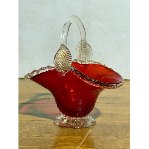 251 - A Venetian Murano glass basket. 18.5x14x20cm.