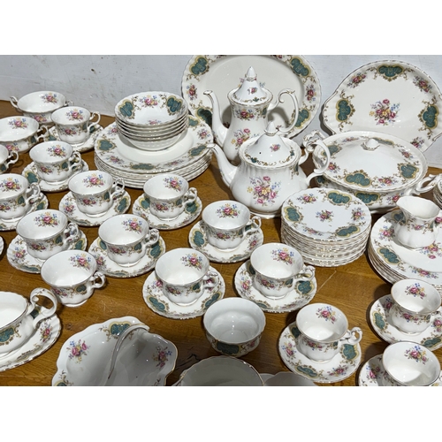 3 - A large Royal Albert Berkeley tea, coffee and dinner service. 99 piece.