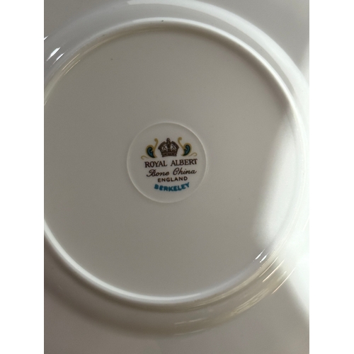 3 - A large Royal Albert Berkeley tea, coffee and dinner service. 99 piece.