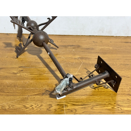 255 - A weathervane. 86cm.
