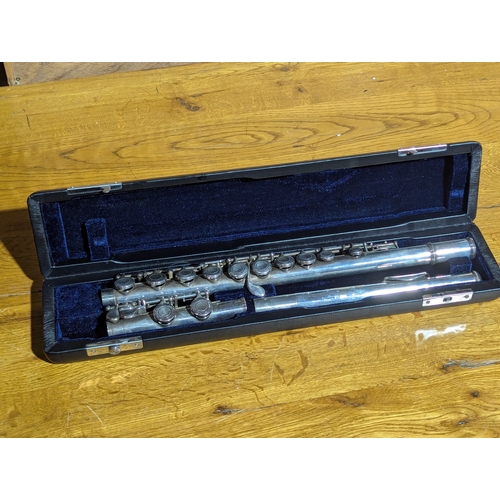 214A - Yamaha flute in case