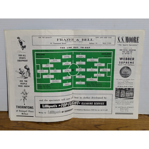 132 - Ireland versus England official souvenir programme Windsor Park Belfast 1960