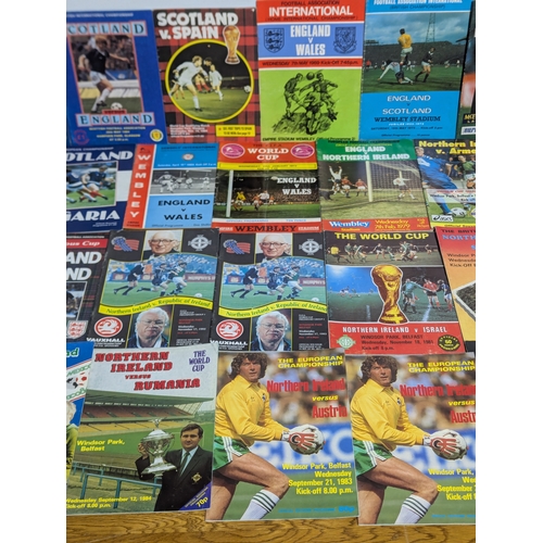 136 - Quantity of international football programmes