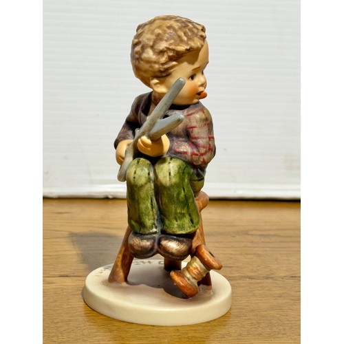 111 - A Goebel Hummel 