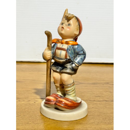 117 - A Goebel Hummel Little Hiker figurine. 15cm.