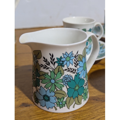 269 - Elizabethan part coffee set