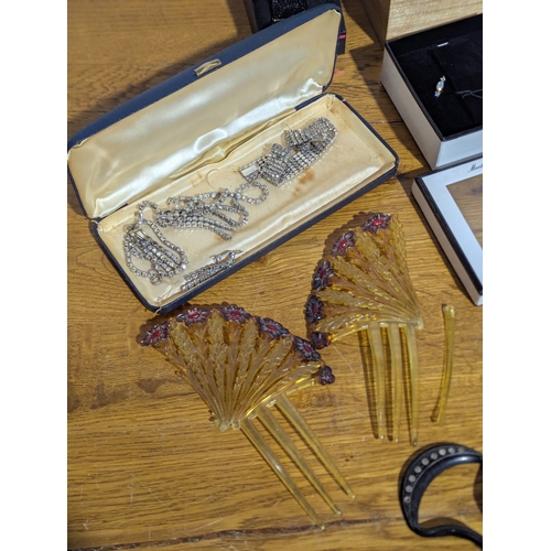149 - Quantity of costume jewellery and watches