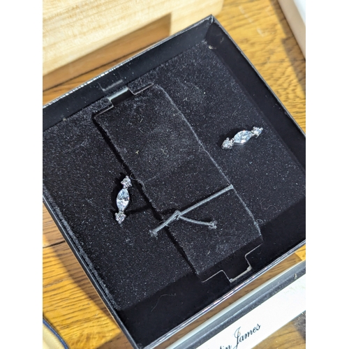 149 - Quantity of costume jewellery and watches