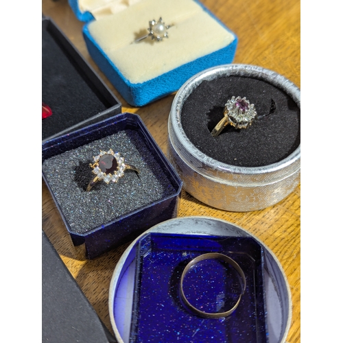 151 - Quantity of costume jewellery and watches