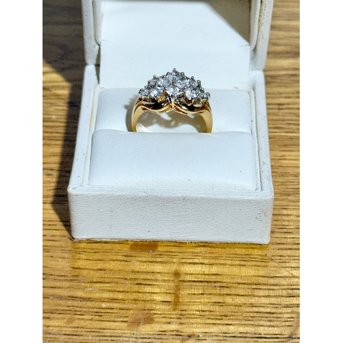 152 - A vintage costume dress ring.