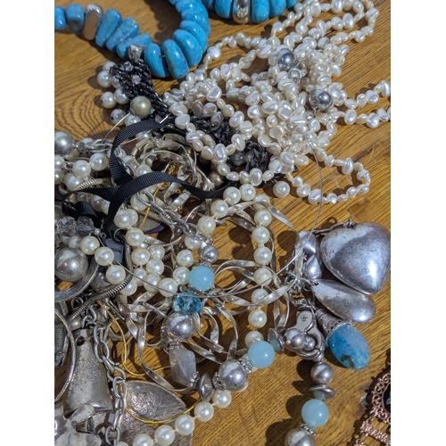 166 - Quantity of costume jewellery