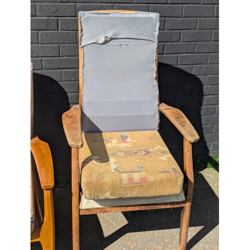 281 - 5 vintage Parker Knoll chairs with a leather mid century sideboard chair