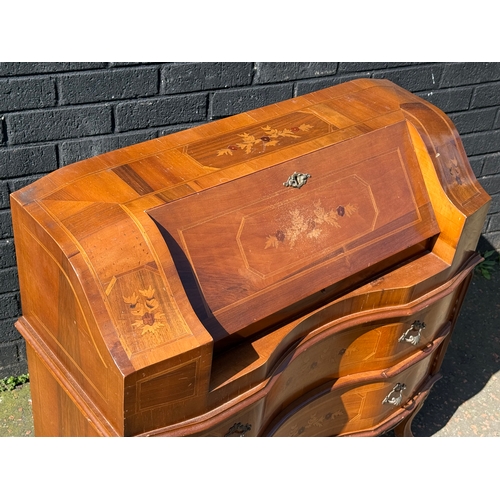 73 - An Italian inlaid bureau.