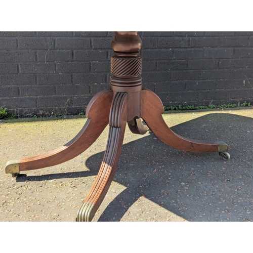 62 - Large Georgian pedestal drop leaf dining table