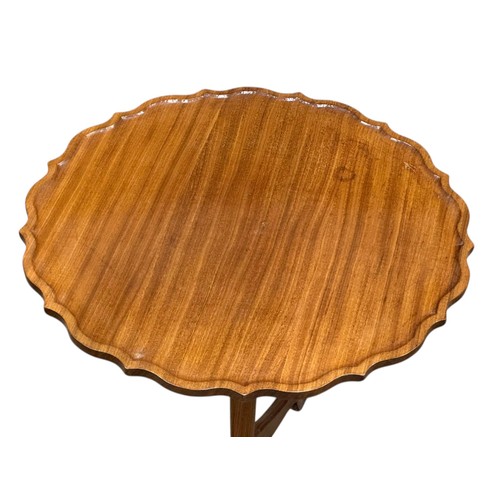 65 - A good quality Georgian style teak pedestal table. 55x59cm. (8)