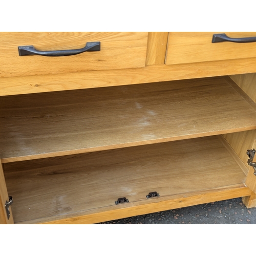 293 - Oak sideboard, 100x47x86cm