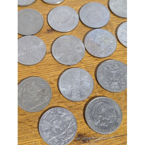 171 - Quantity of British coins including Festival of Britain, British commonwealth, Golden Jubilee, Churc... 