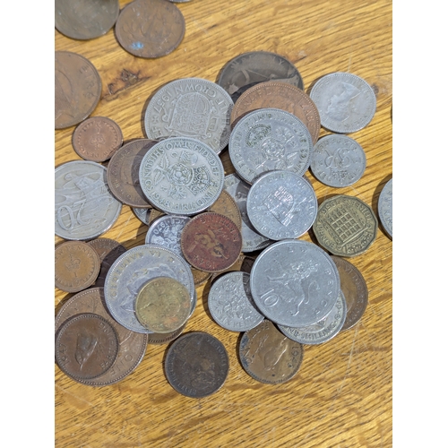 172 - Quantity of British and foreign coins