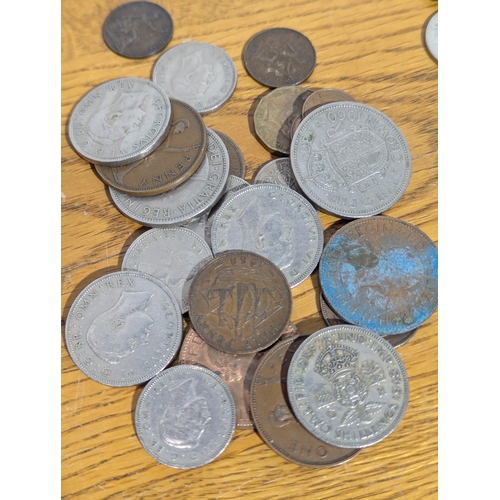 172 - Quantity of British and foreign coins