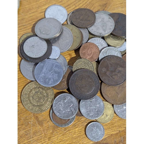 172 - Quantity of British and foreign coins
