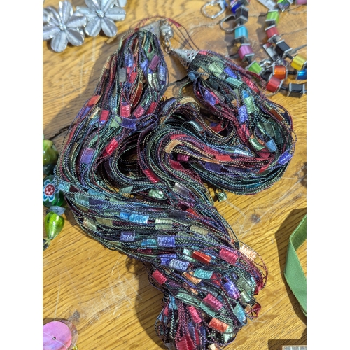 174 - Quantity of costume jewellery