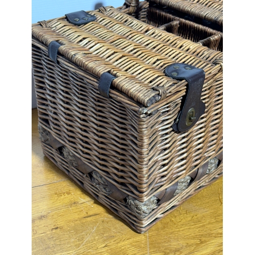 248 - A wicker picnic basket. 52x33x43cm.