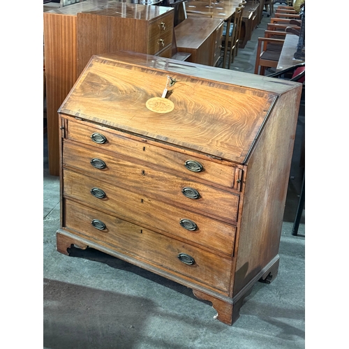 97 - A large George III inlaid mahogany bureau. C.1800. 105x52x103cm.