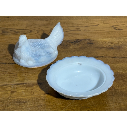 417 - An opaline glass hen on nest dish. Early 20th century. 15x18x12cm.