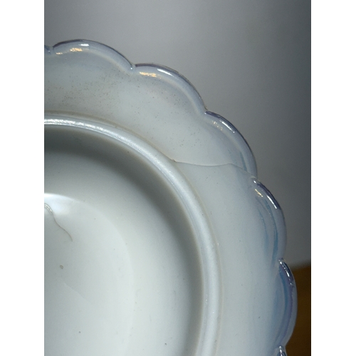 417 - An opaline glass hen on nest dish. Early 20th century. 15x18x12cm.