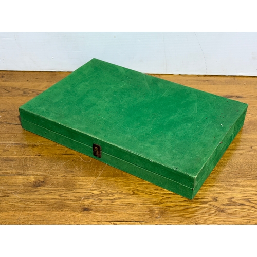 418 - A large canteen of cutlery. 48.5x32.5x6.5cm.
