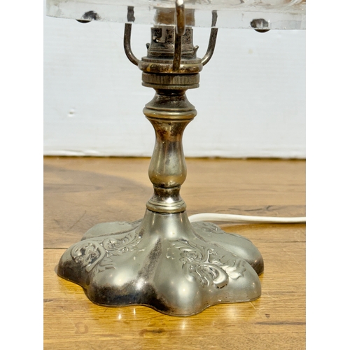 374 - A vintage Gladwin LTD plated table lamp. 28cm.